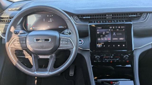 2024 Jeep Grand Cherokee Laredo