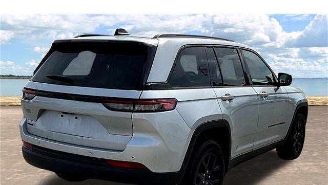 2024 Jeep Grand Cherokee Laredo