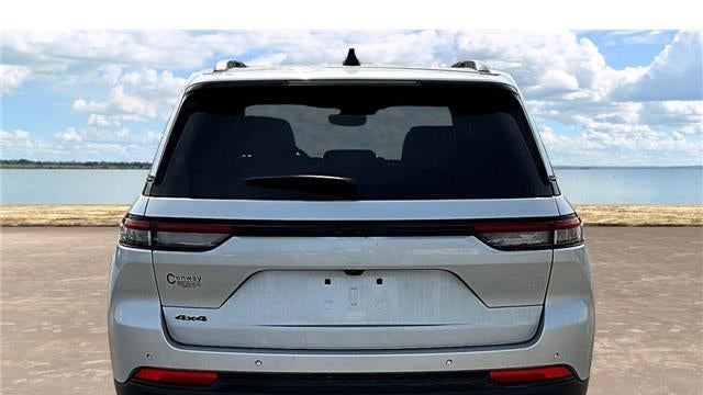 2024 Jeep Grand Cherokee Laredo