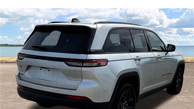 2024 Jeep Grand Cherokee Laredo