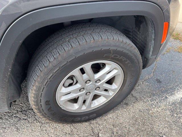 2024 Jeep Cherokee - $27,750