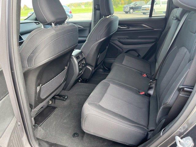 2024 Jeep Cherokee - $27,750