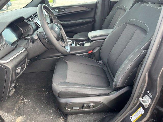 2024 Jeep Cherokee - $27,750