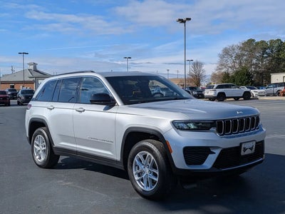 2024 Jeep Grand Cherokee 4X4 Laredo 4DR SUV