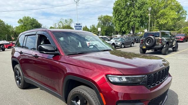 2024 Jeep Grand Cherokee Laredo