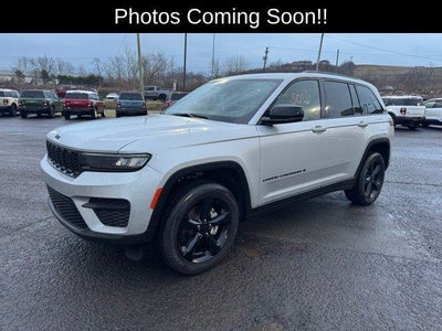 2024 Jeep Grand Cherokee 4X4 Laredo 4DR SUV