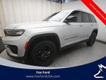 2025 Grand Cherokee Thumbnail 1