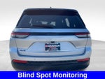 2025 Grand Cherokee Thumbnail 4