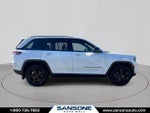 2025 Grand Cherokee Thumbnail 3