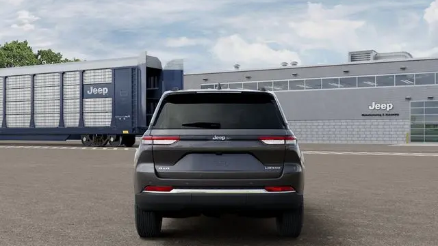 2026 Jeep Grand Cherokee Laredo