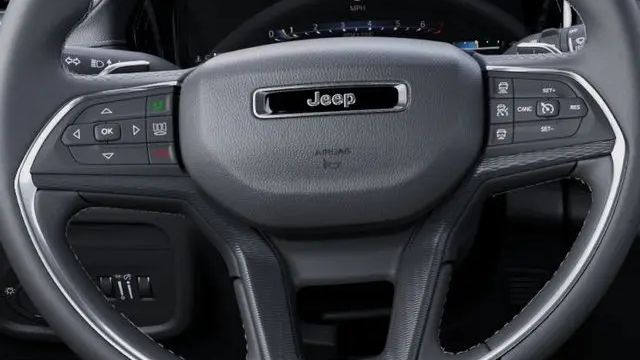 2026 Jeep Grand Cherokee Laredo