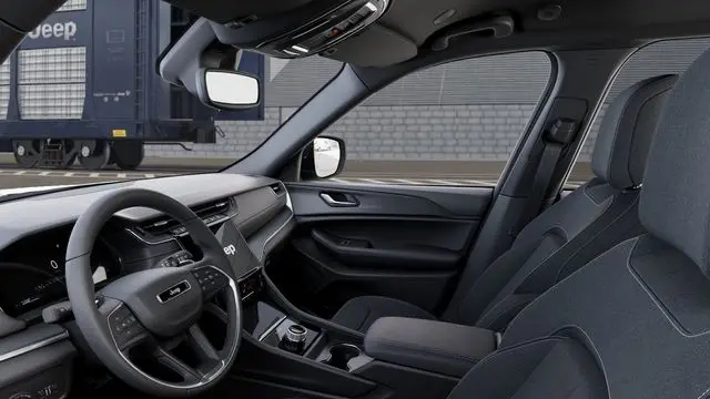 2026 Jeep Grand Cherokee Laredo