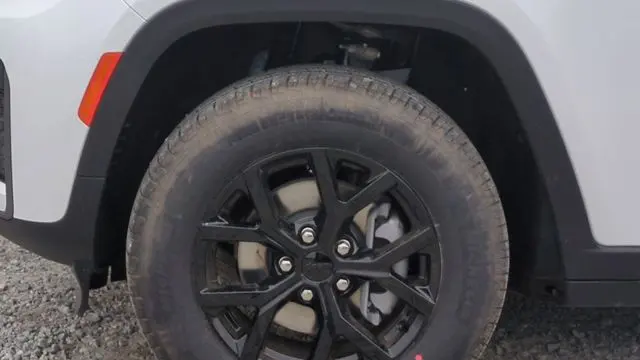 2026 Jeep Grand Cherokee Altitude