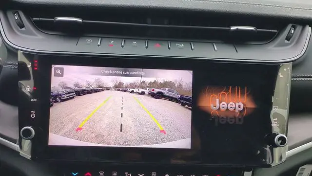 2026 Jeep Grand Cherokee Altitude