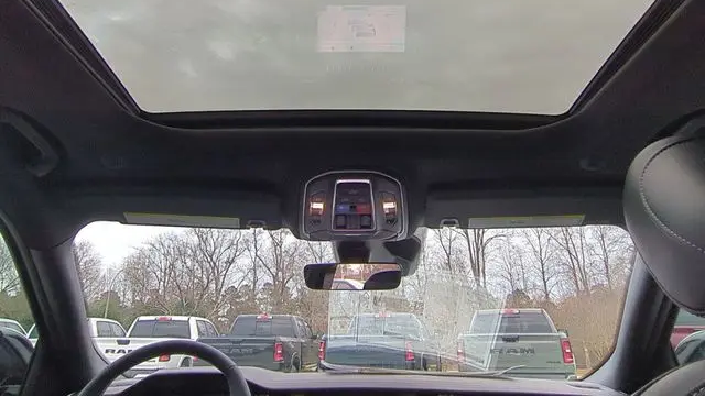 2026 Jeep Grand Cherokee Altitude