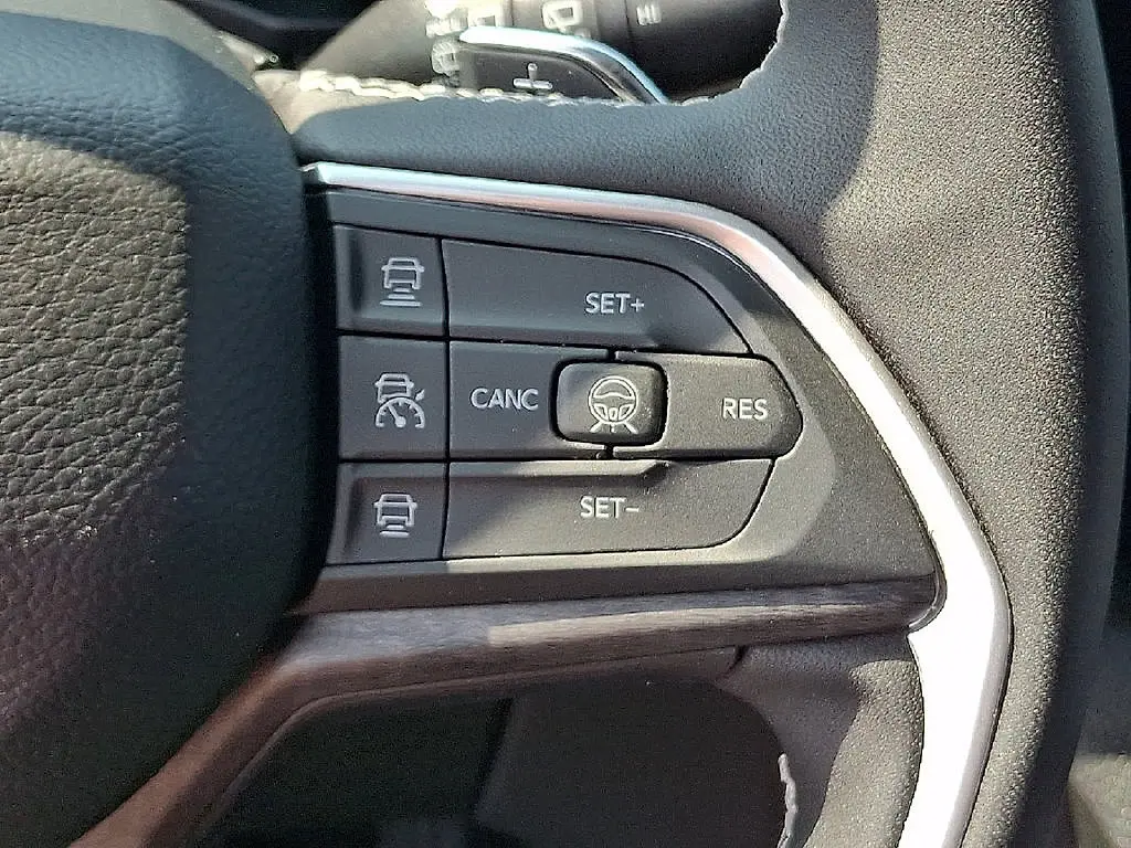 2026 Jeep Cherokee - $44,360