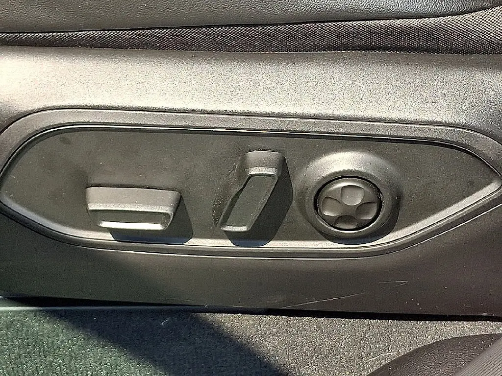2026 Jeep Cherokee - $44,360