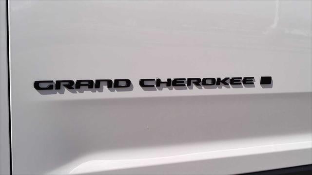 2026 Jeep Grand Cherokee Altitude