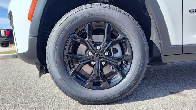2026 Jeep Grand Cherokee Altitude
