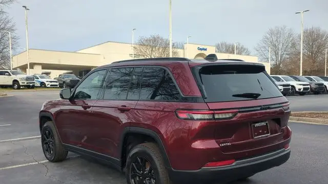 2026 Jeep Grand Cherokee Altitude
