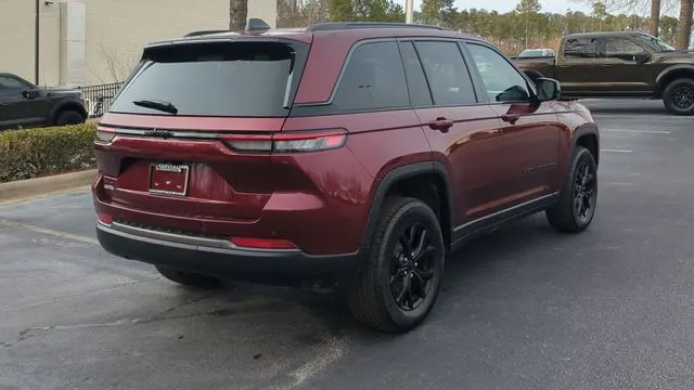 2026 Jeep Grand Cherokee Altitude