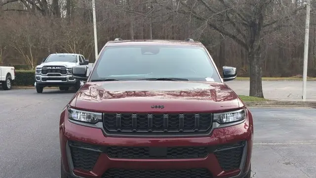 2026 Jeep Grand Cherokee Altitude
