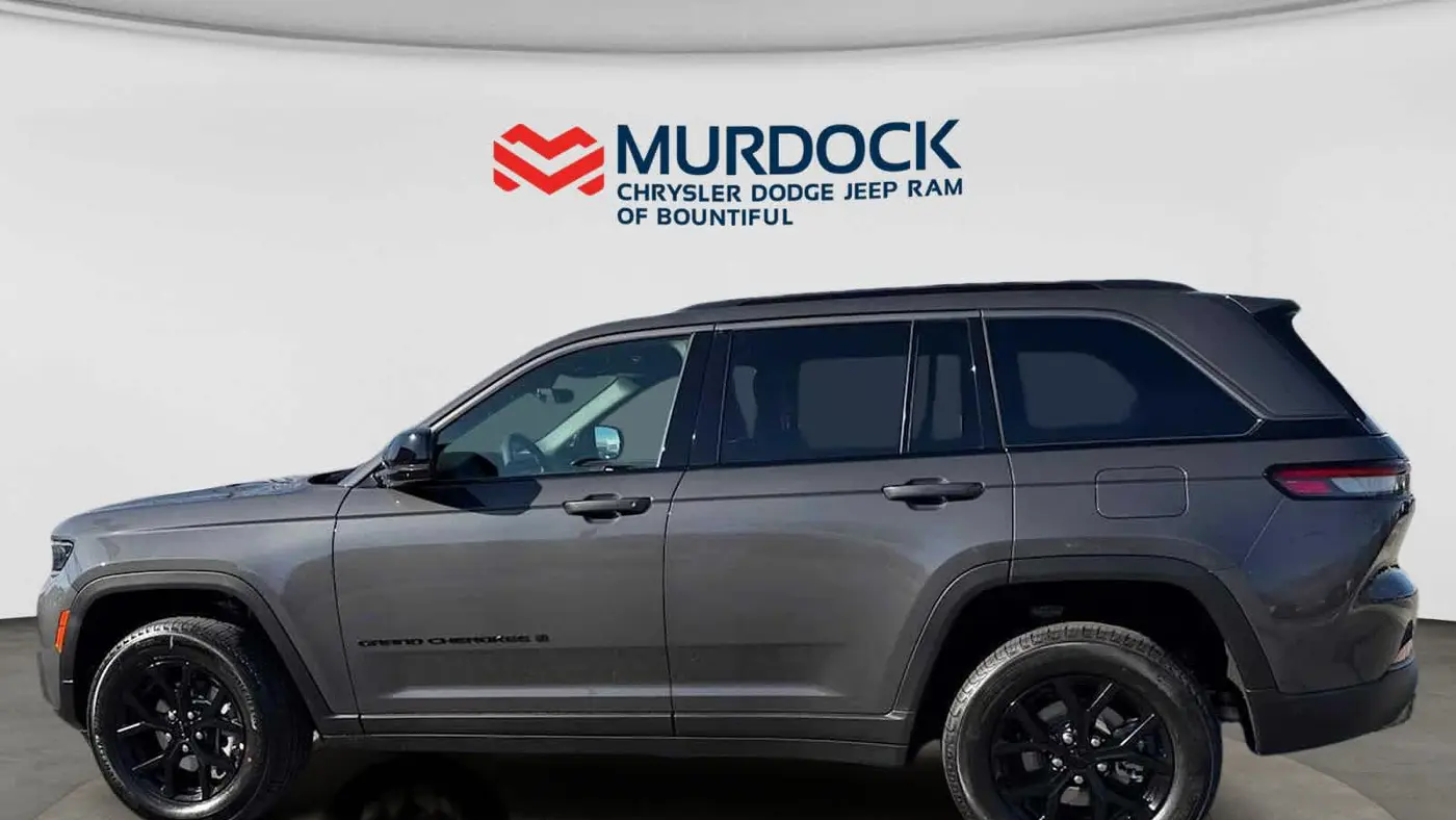 2026 Jeep Grand Cherokee Altitude