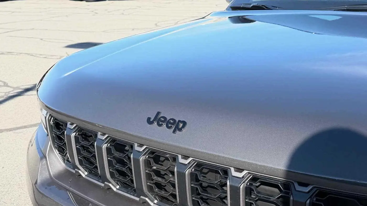 2026 Jeep Grand Cherokee Altitude
