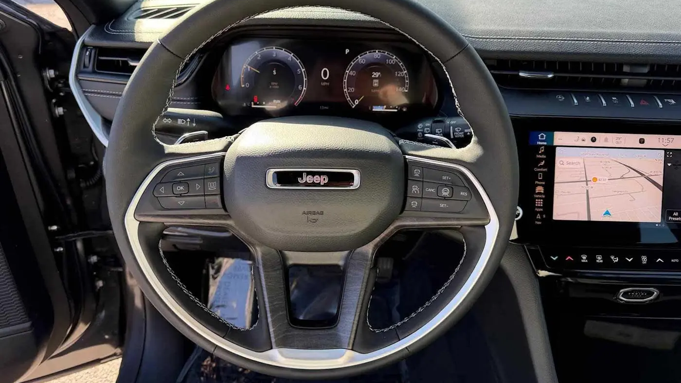 2026 Jeep Grand Cherokee Altitude