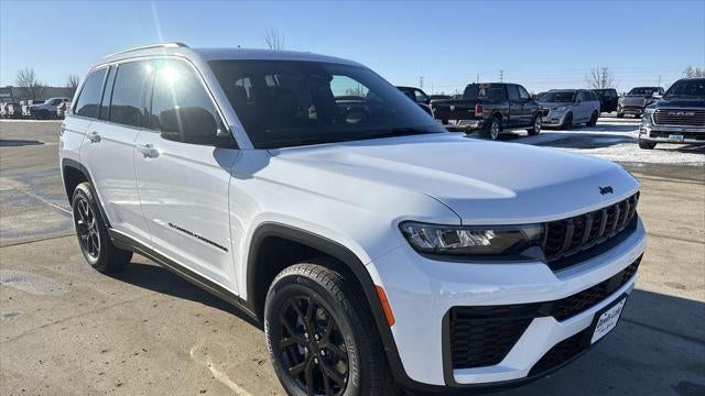 Preowned 2026 Jeep Grand Cherokee Altitude for Sale