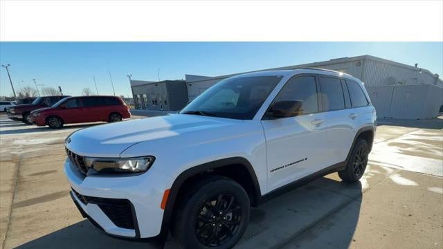 2026 Jeep Grand Cherokee Altitude