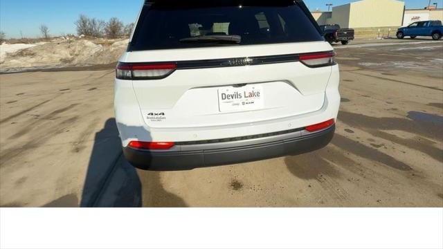 2026 Jeep Grand Cherokee Altitude