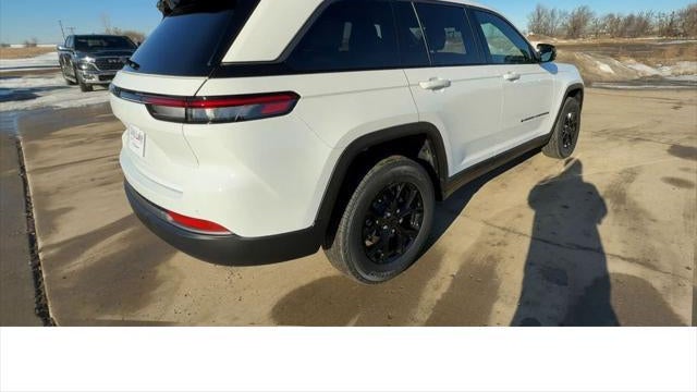 2026 Jeep Grand Cherokee Altitude