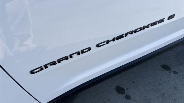 2026 Jeep Grand Cherokee Altitude