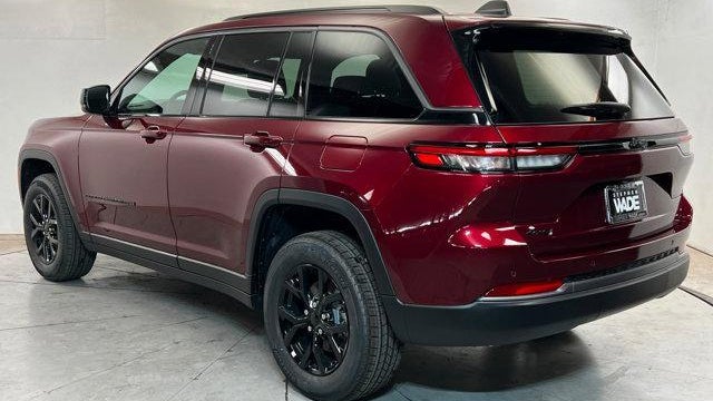 2026 Jeep Grand Cherokee Altitude