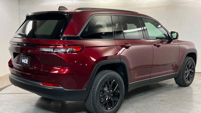 2026 Jeep Grand Cherokee Altitude