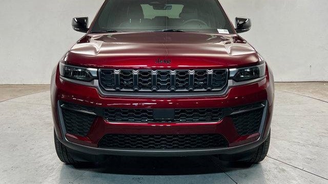 2026 Jeep Grand Cherokee Altitude