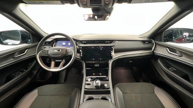 2026 Jeep Grand Cherokee Altitude