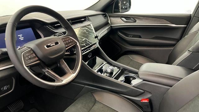 2026 Jeep Grand Cherokee Altitude