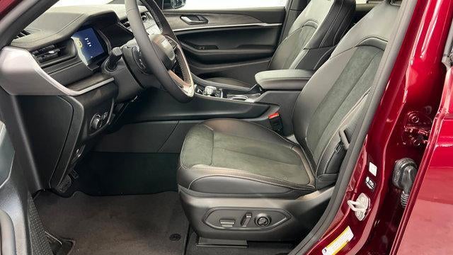 2026 Jeep Grand Cherokee Altitude