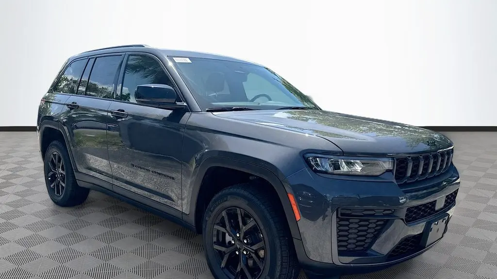 2026 Jeep Grand Cherokee Altitude