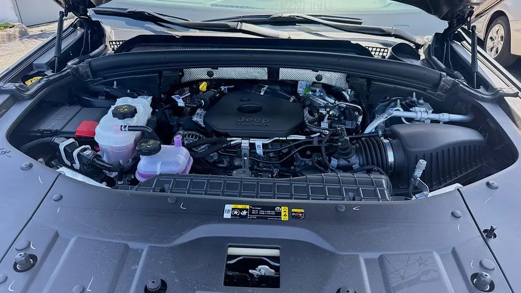 2026 Jeep Grand Cherokee Altitude