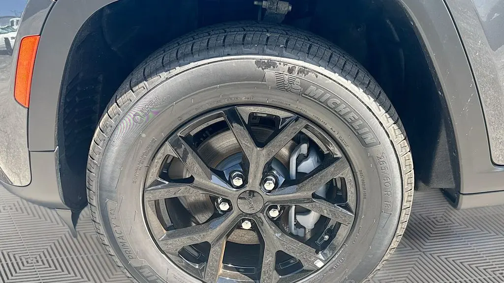 2026 Jeep Grand Cherokee Altitude