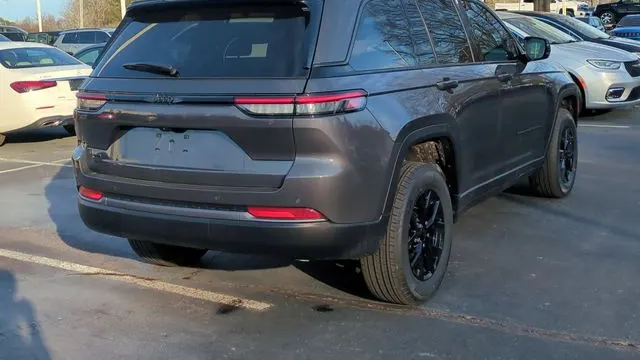 2026 Jeep Grand Cherokee Altitude