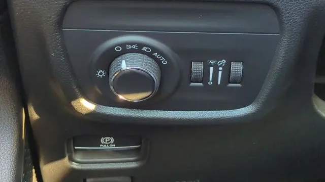 2026 Jeep Grand Cherokee Altitude