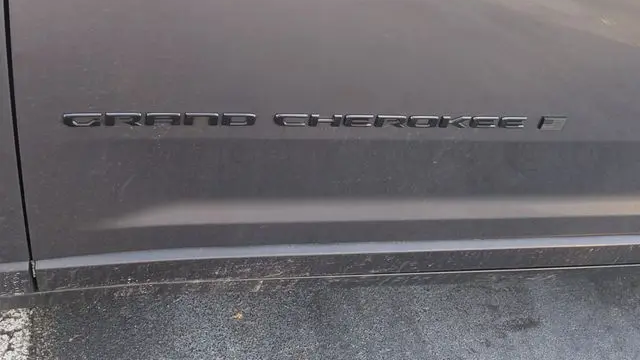 2026 Jeep Grand Cherokee Altitude