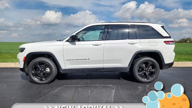 Preowned 2023 Jeep Grand Cherokee Limited for Sale