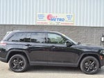 2023 Grand Cherokee Thumbnail 8