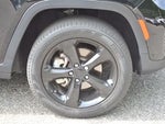 2023 Grand Cherokee Thumbnail 9
