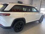 2023 Grand Cherokee Thumbnail 7